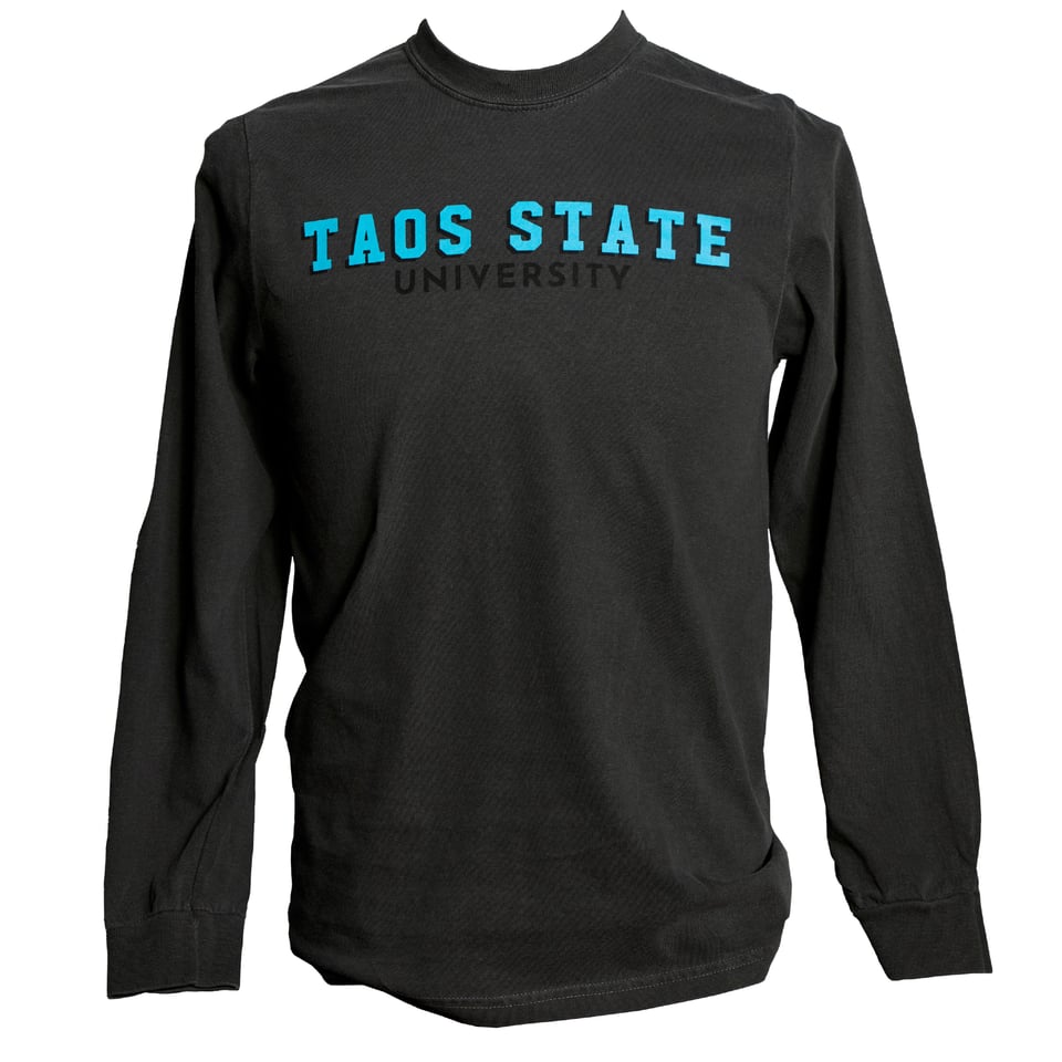 Alumni long sleeve, front, in black